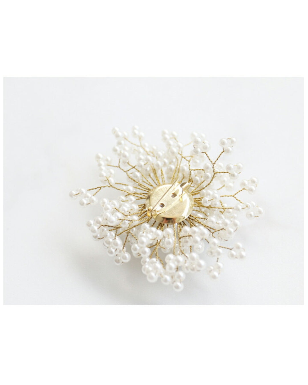〈全3色〉オケージョン パールの輝きで花を創るブローチ